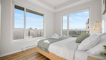 2 camere, una scrivania, ferro/asse da stiro, culla da viaggio