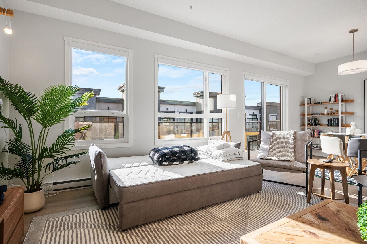 Smart-TV, bøker og kontorer