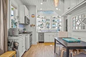 Cottage (2 Bedrooms) | Exterior