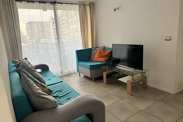 Apartment | Living area | 32-inch Smart TV with digital channels, Netflix, streaming services