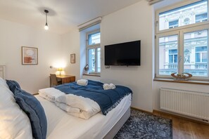 1 bedroom, desk, iron/ironing board, free WiFi