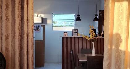 New House Season Complete and cozy house, supporting up to 6 people.