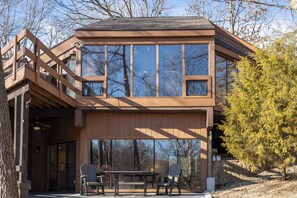 Property grounds - Hogan's Hideaway - A Golf Course Retreat! (Lake Ozark)