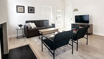 Smart TV, chimenea