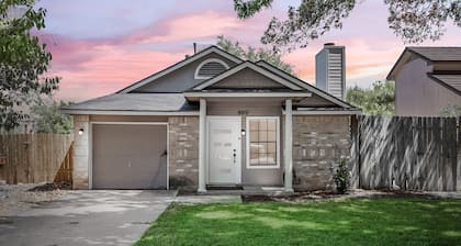 Modern Retreat Near Downtown Round Rock