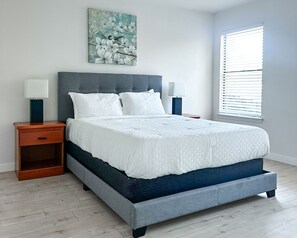 2 chambres, fer et planche à repasser, Wi-Fi, draps fournis