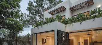 Maki Mystical Tulum Villa Beach Club Access