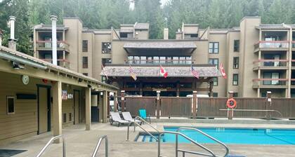 Tantalus Boutique Hotel Spacious Whistler Suite