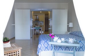 1 chambre, fer et planche Ă repasser, Wi-Fi, draps fournis
