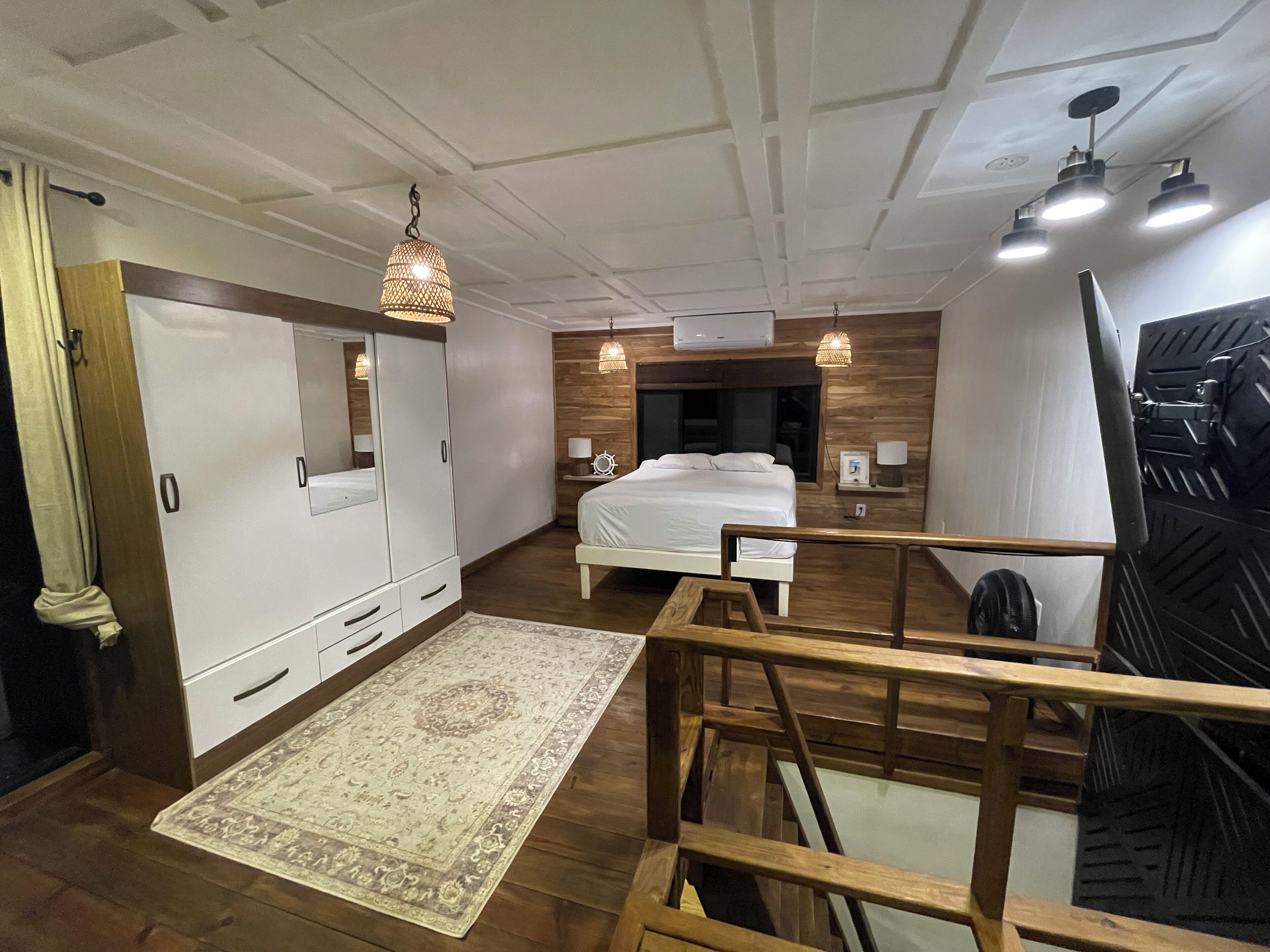 Deluxe Cabin | Individually decorated, individually furnished, free WiFi, bed sheets
