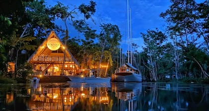 Boatique Hotel and Marina