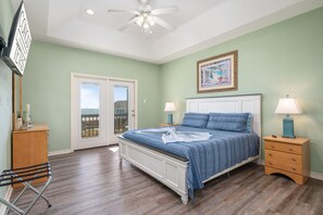 4 habitaciones, tabla de planchar con plancha, cuna de viaje y wifi