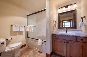 Shower, hair dryer, towels - NEW! Premium Unit 2801 - Zephyr Mountain Lodge (Winter Park)