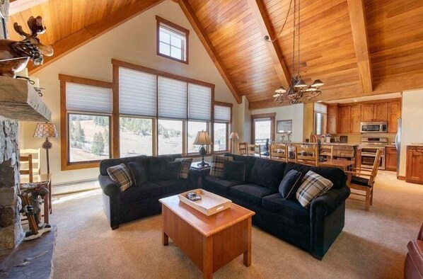 TV, fireplace - NEW! Premium Unit 2801 - Zephyr Mountain Lodge (Winter Park)