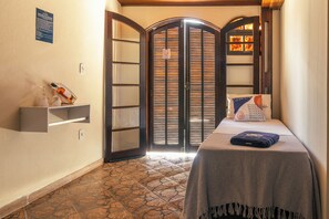 Wi-Fi gratuit, draps fournis