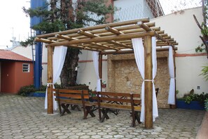 Terrace/patio - Pousada Encantos de Socorro (Socorro)