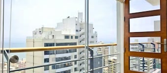 Apartment w/Panoramic Ocean Views