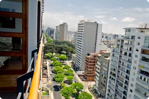 Apartment w/Panoramic Ocean Views
