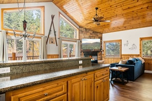 Smart TV, fireplace, video games, table football - 3BR Llama Bear Lodge | Hot Tub, Views & Game Room (Big Bear Lake)
