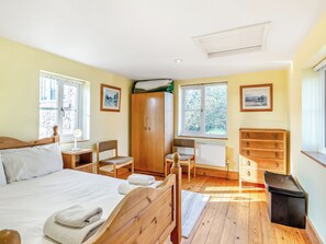 4 camere, Wi-Fi gratuito, lenzuola