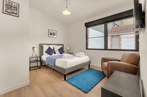 2 chambres, fer et planche Ă repasser, Wi-Fi gratuit, draps fournis