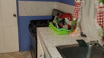 Microondas, horno y parrilla de estufa