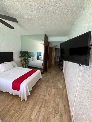 1 bedroom, WiFi, bed sheets - Just a few meters from the Caribbean Sea! (Cancún)