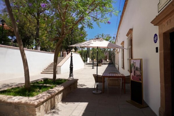 2 restaurants, spécialités Cuisine italienne