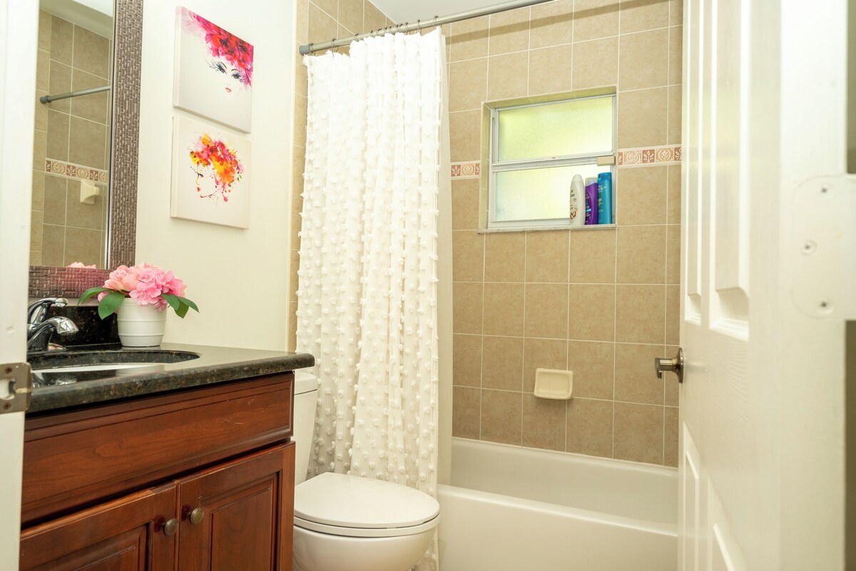 Photo 18 of The Orchid House - charming 3 bed/2 bath home in the heart of Naples