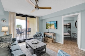 Condo, Multiple Beds (Harbour Place 109) | Living area