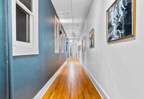 Interior - Colorful Studio in Downtown Hot Springs (Hot Springs)