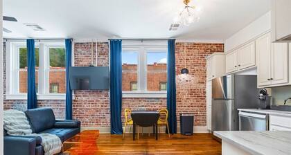 Colorful Studio in Downtown Hot Springs