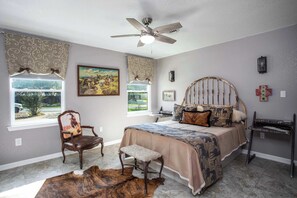 3 soverom, strykejern/-brett, wi-fi og sengetøy