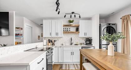 Cozy Updated 3BR Noblesville Bungalow