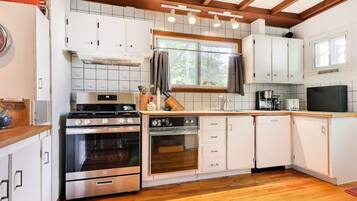 Micro-ondes, four, plaque de cuisson, lave-vaisselle