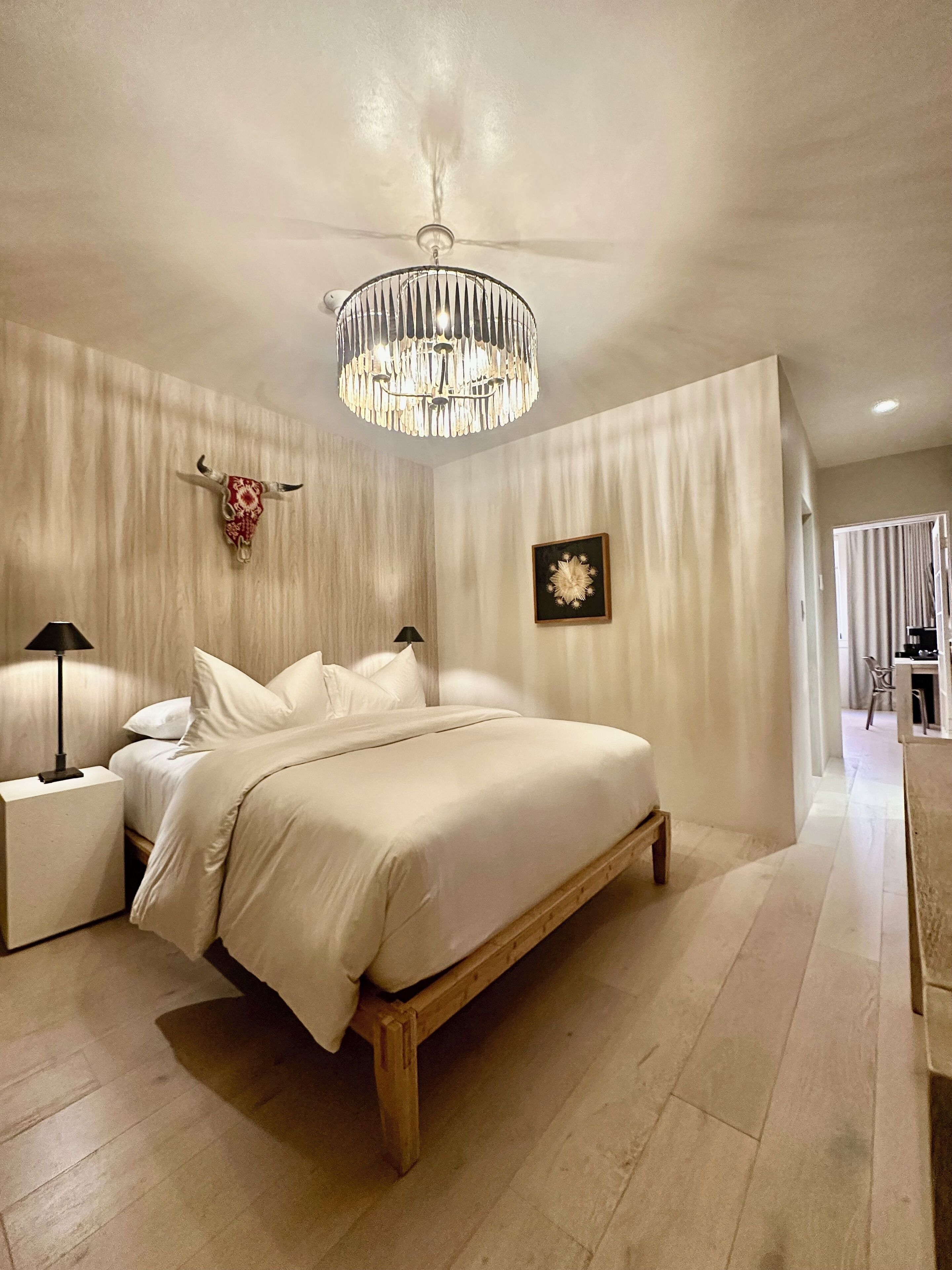 Suite familiar, 3 habitaciones, no fumadores, habitaciones comunicadas | 1 dormitorio, ropa de cama de alta calidad, edredones de plumas