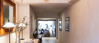 Palace Modern Hotel at the Plaza