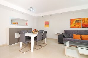 Dining - Global Vacacional: Modern and practical townhouse in Puerto de Sagunto (Puerto de Sagunto)