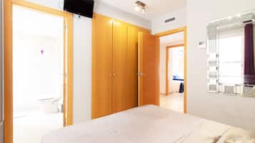 3 habitaciones, tabla de planchar con plancha y wifi gratis