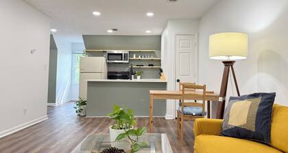 Spacious Entire Home in Great Location !