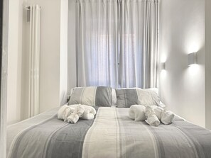 1 chambre, fer et planche à repasser, Wi-Fi, literie fournie