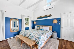 3 bedrooms, iron/ironing board, free WiFi, bed sheets - Pet friendly home with private pool,hot tub,blocks from the beach & restaurants (Port Aransas)