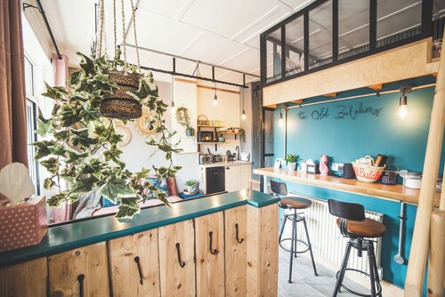 Unique & stylish Loft Style Studio with Terrace, Parking & close to the beach