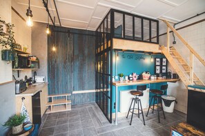 Interior - Unique & stylish Loft Style Studio with Terrace, Parking & close to the beach (Stoke Fleming)