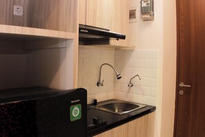 Studio Deluxe | Eget kök | Kylskåp, spishäll och riskokare