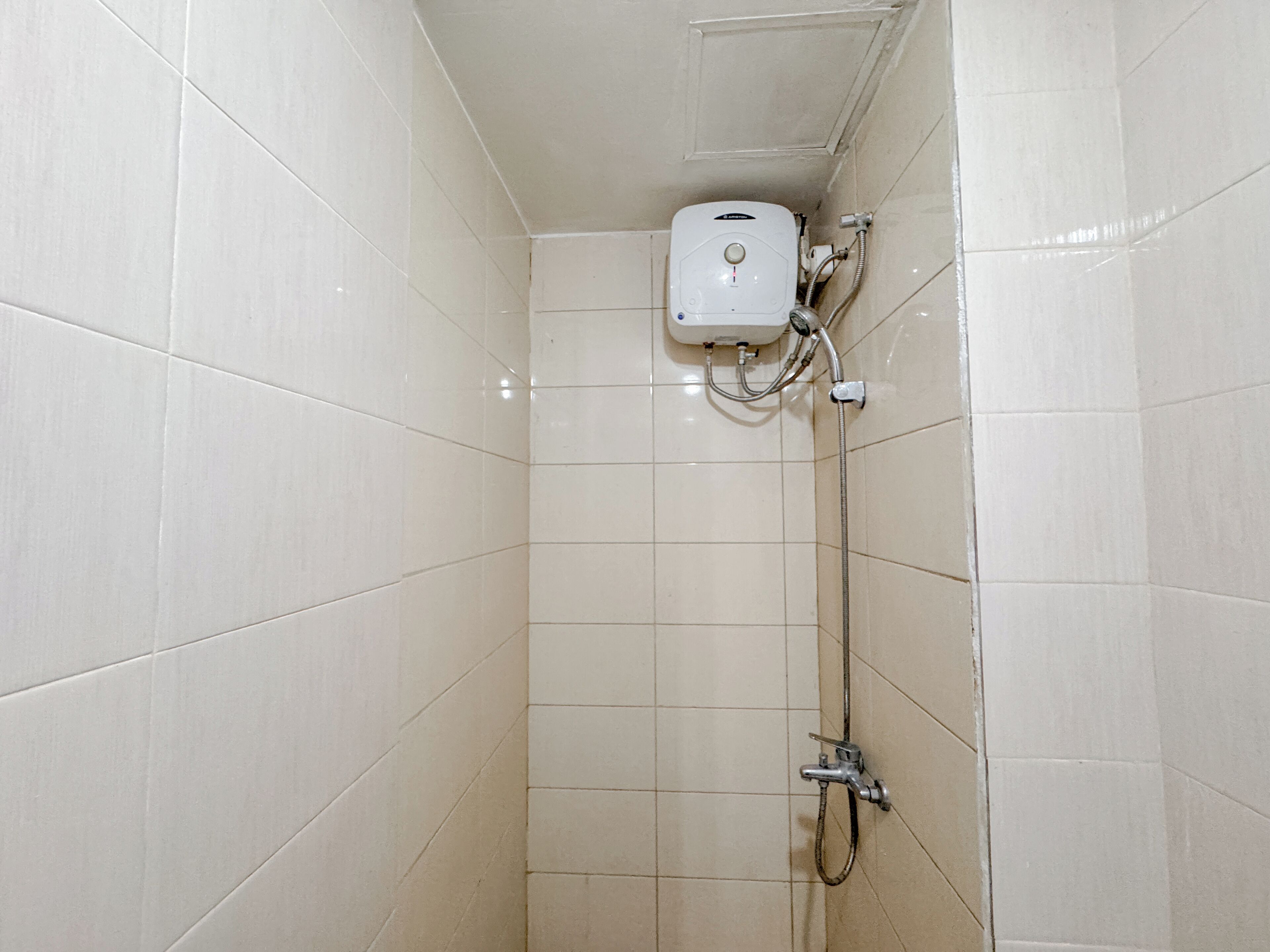 Deluxe Studio | Bathroom
