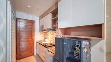 Apartment | Private kitchen | Fridge, stovetop, rice cooker