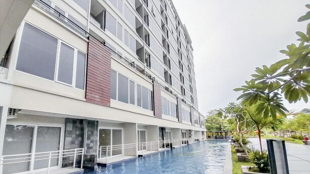 Outdoor pool - Elegant And Spacious 2Br Loft Green Park Yogyakarta Apartment (Depok)