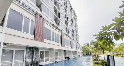 Elegant And Spacious 2Br Loft Green Park Yogyakarta Apartment