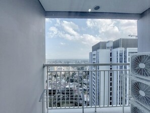 Căn hộ Deluxe | Ban công